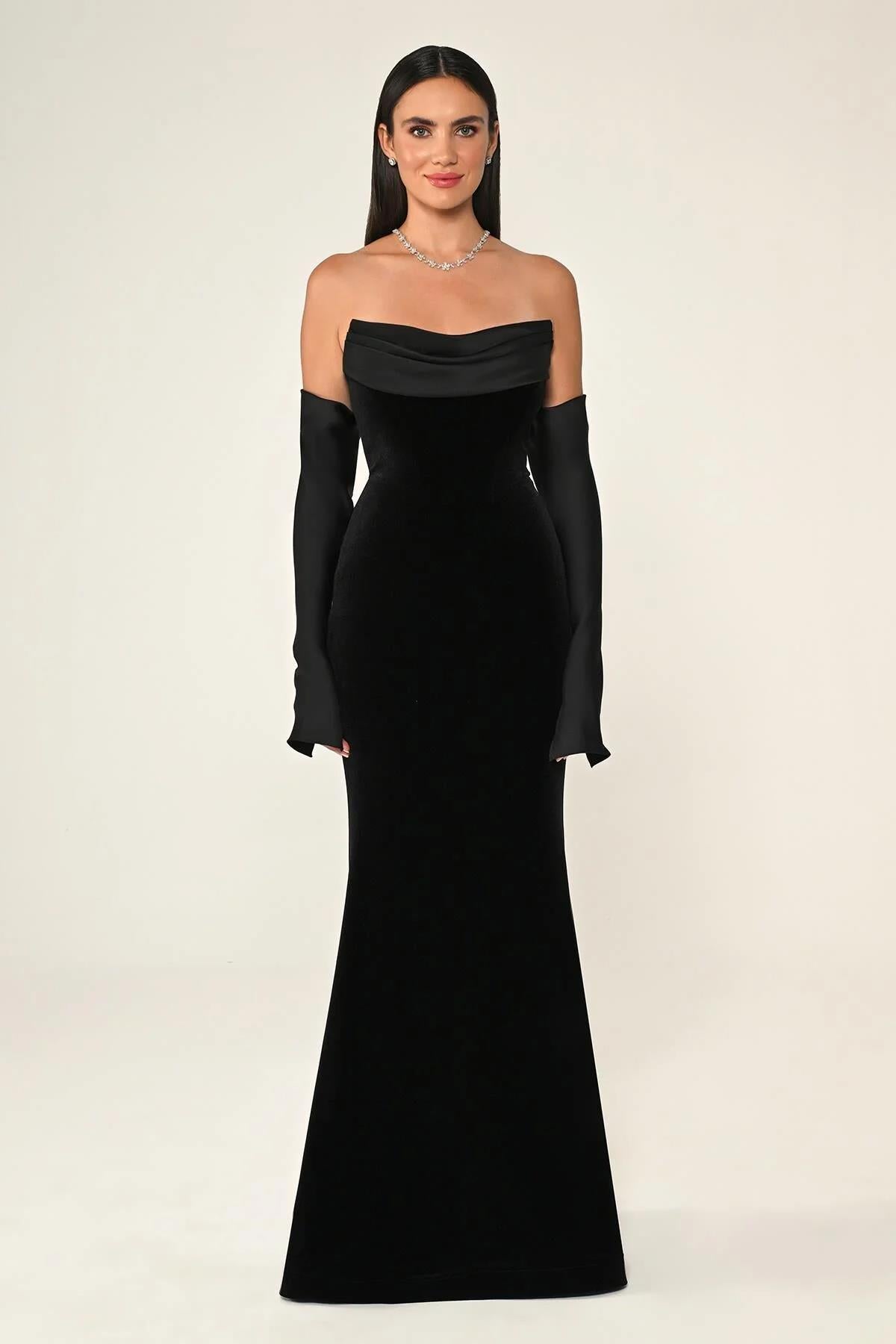 Strapless Low Sleeve Fish Cut Velvet Long Dress