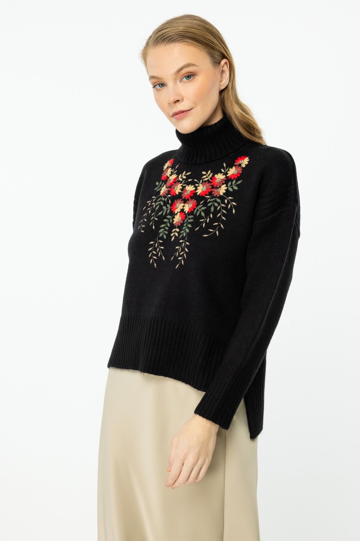 Floral Embroidered Stand Collar Knitwear Sweater