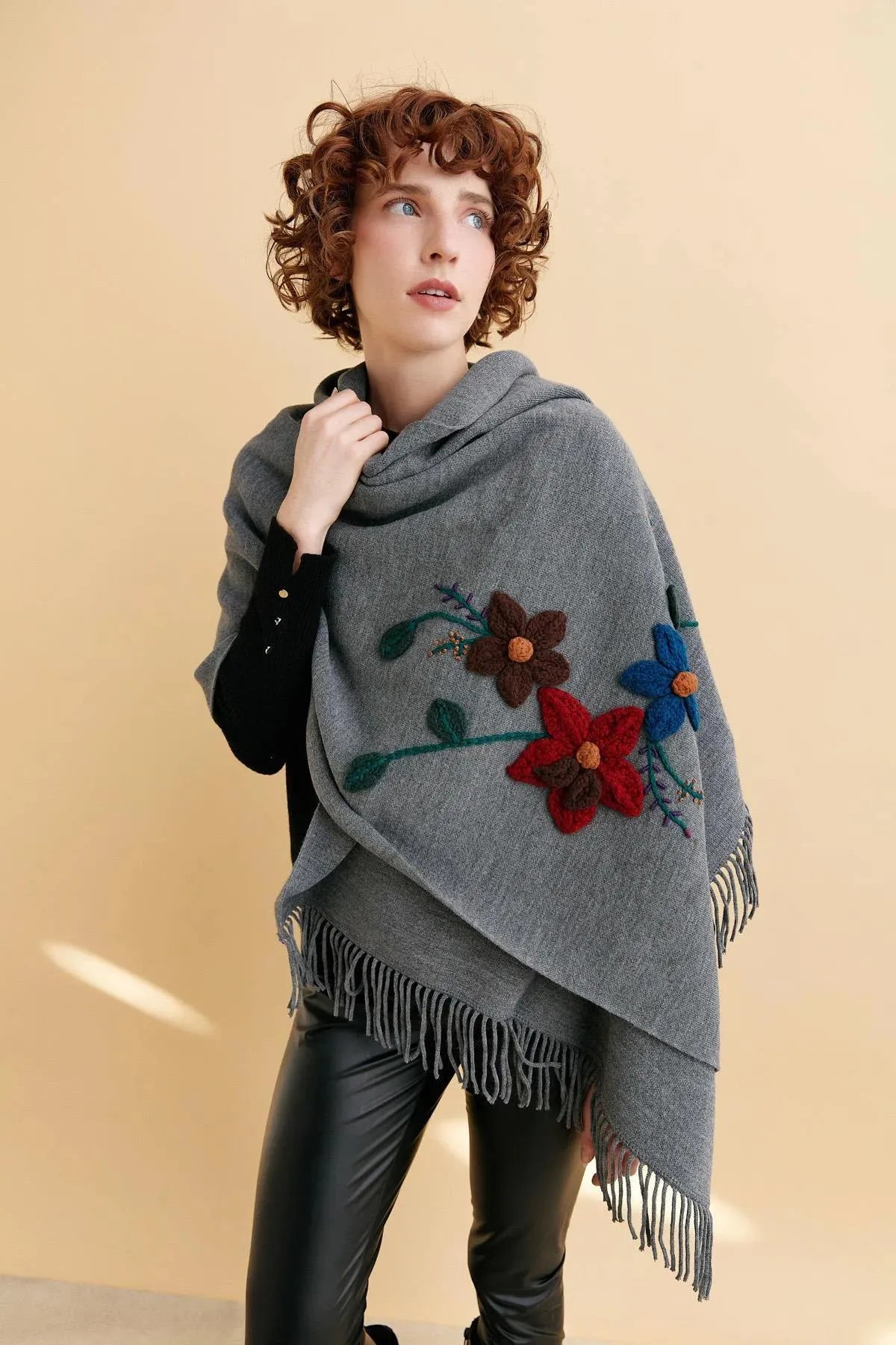 Women's Knitted Flower Embroidered Tassel Shawl