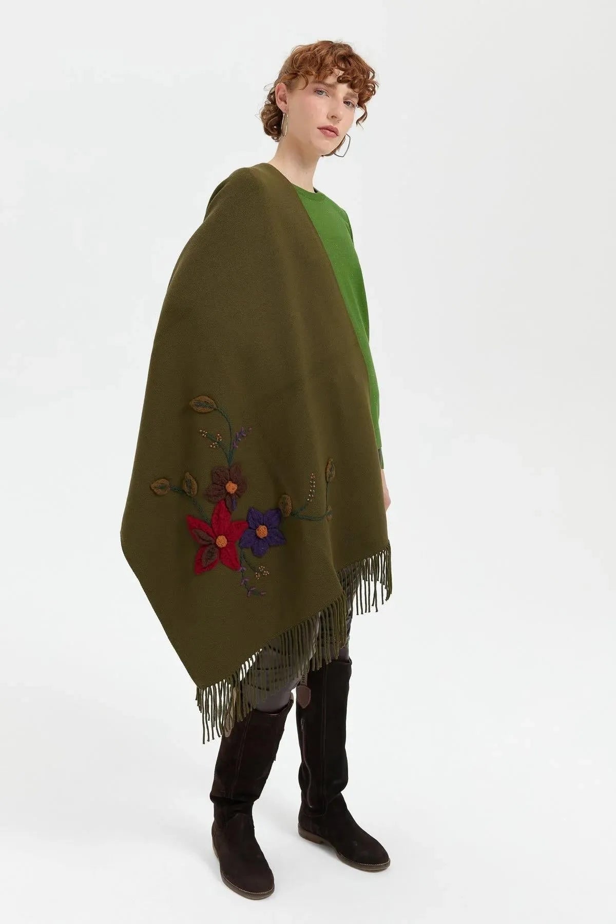 Women's Knitted Flower Embroidered Tassel Shawl