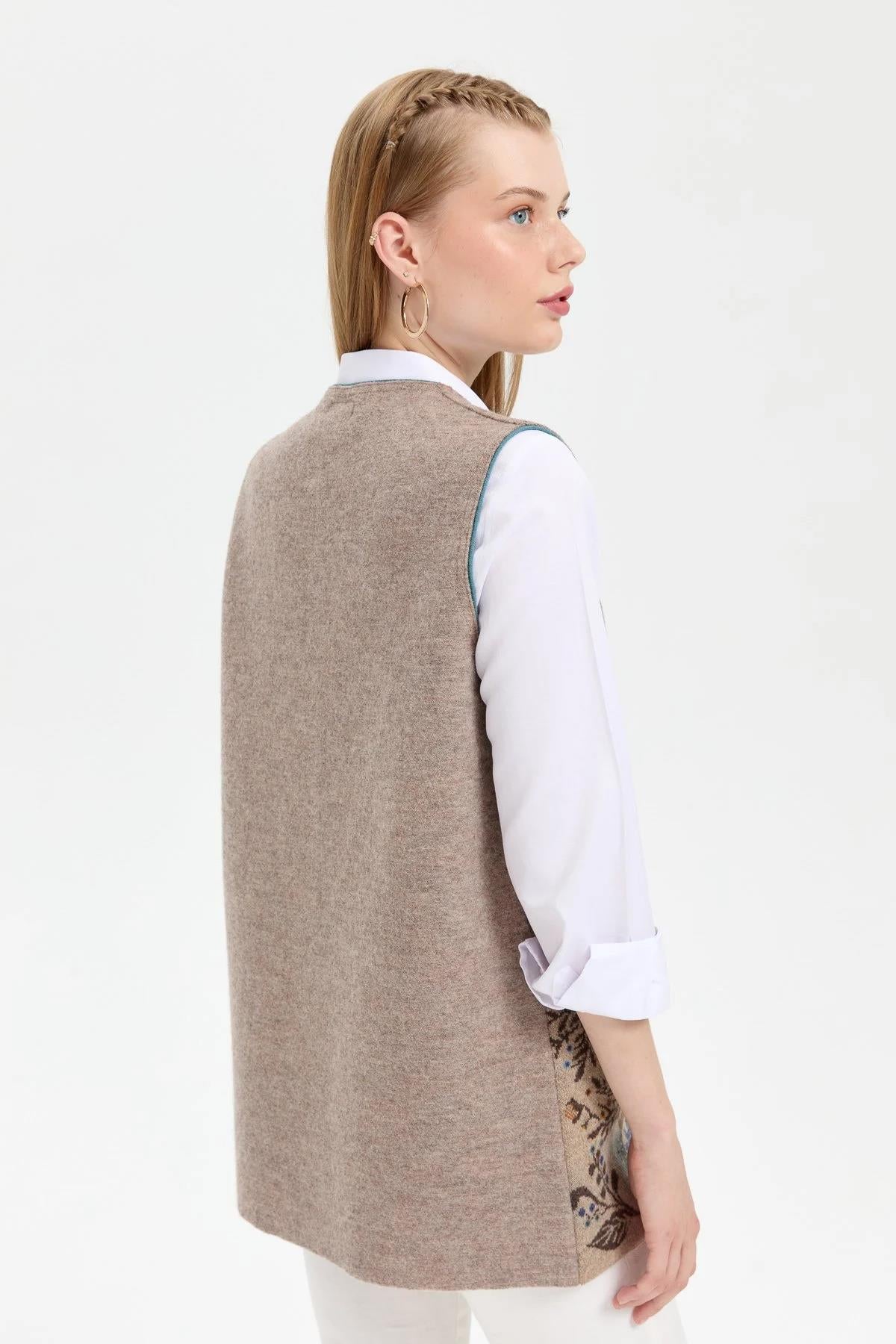 Women's Knitwear Open Front Arabboy Wool Vest 