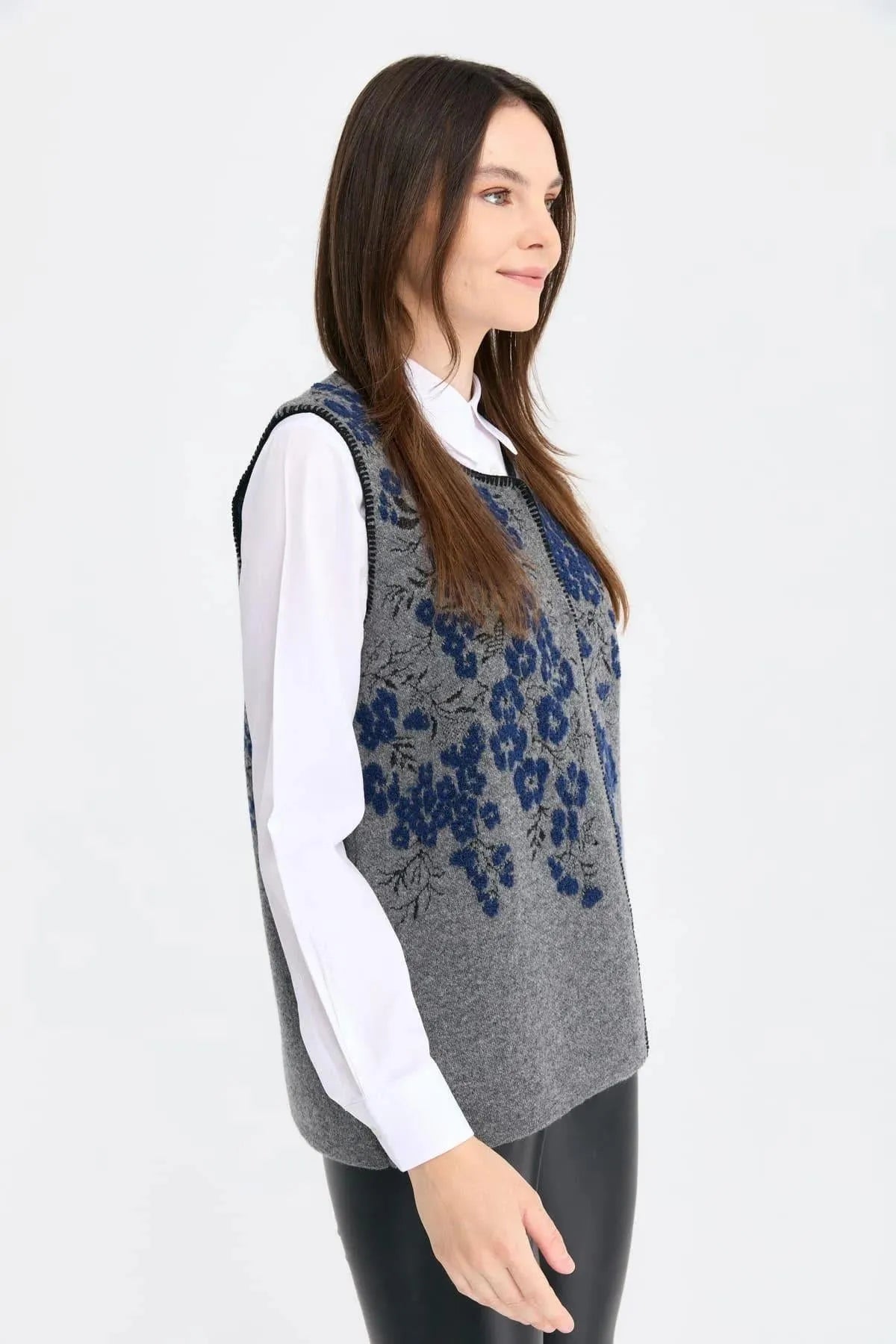 Zero Collar Wild Flower Patterned Wool Vest 