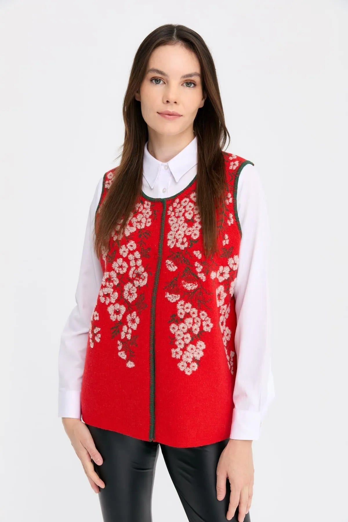 Zero Collar Wild Flower Patterned Wool Vest 