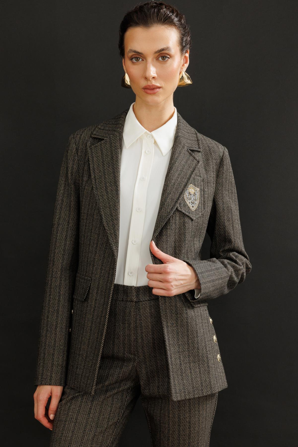 Button Detailed Emblem Cashmere Jacket