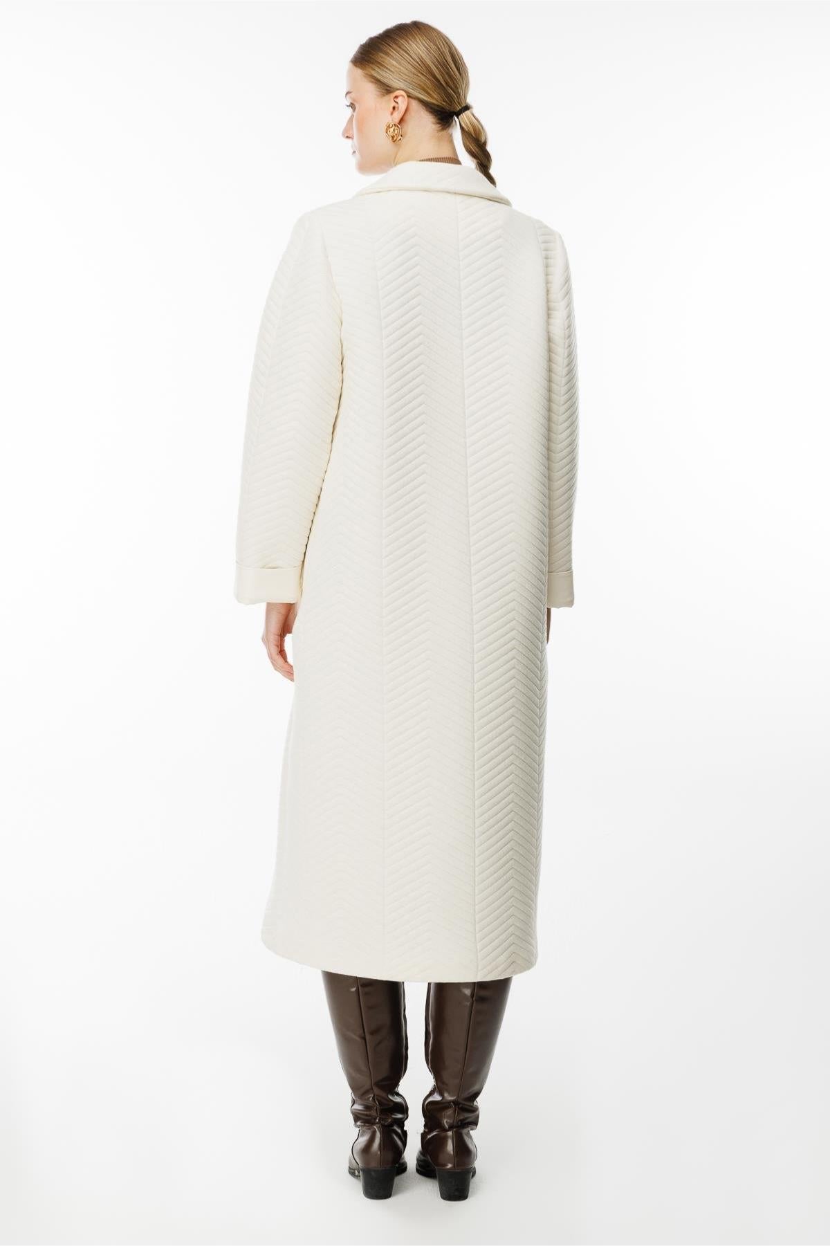 Coat with Folded Sleeves and Pocket Details