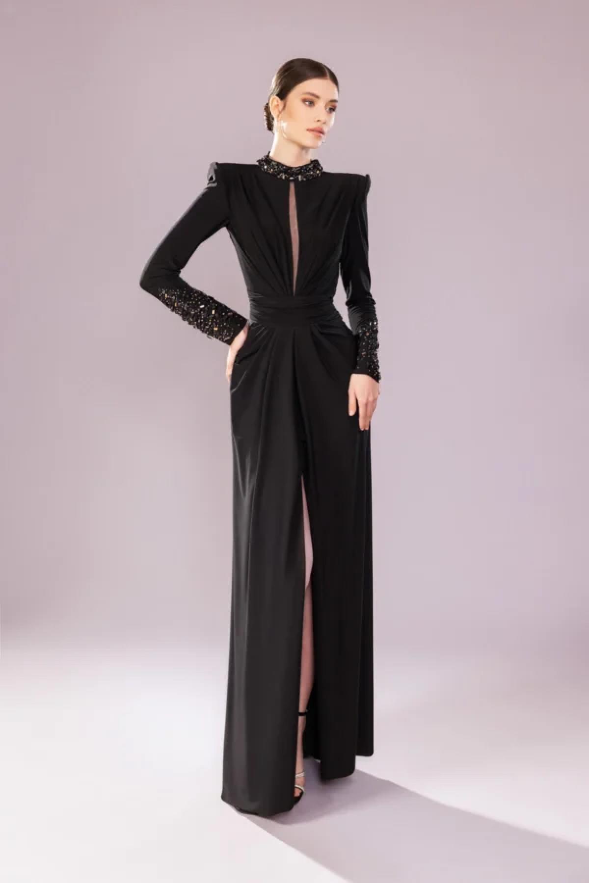 Hakim Yaka Uzun Kollu Yakası ve Kolları Taş Detaylı Büyük Beden Elbise - Eser Giyim