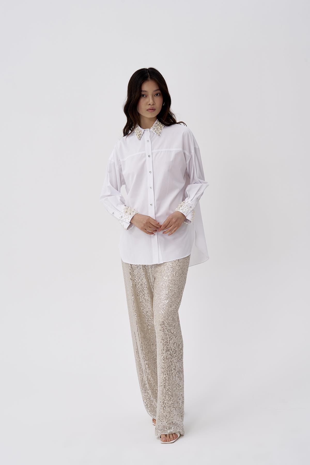 Kol Manşeti ve Yakası Taşlı Kadın Gömlek - Eser Giyim