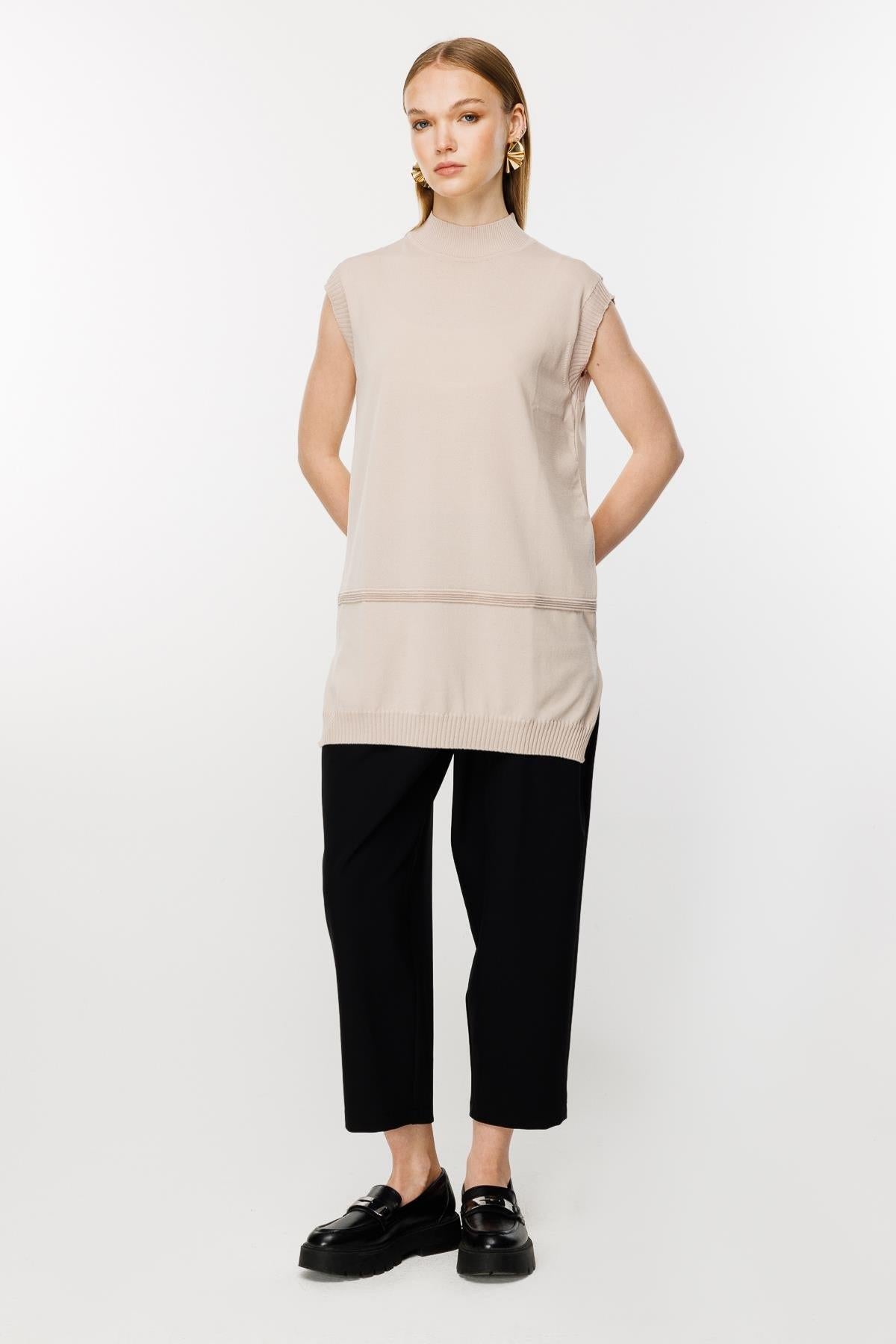 Sleeveless Fine Knit Tunic