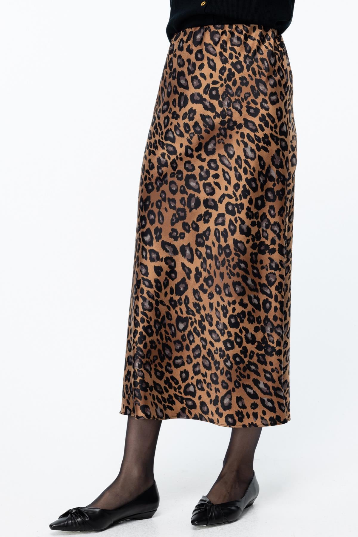 Leopard Patterned Midi Length Satin Skirt