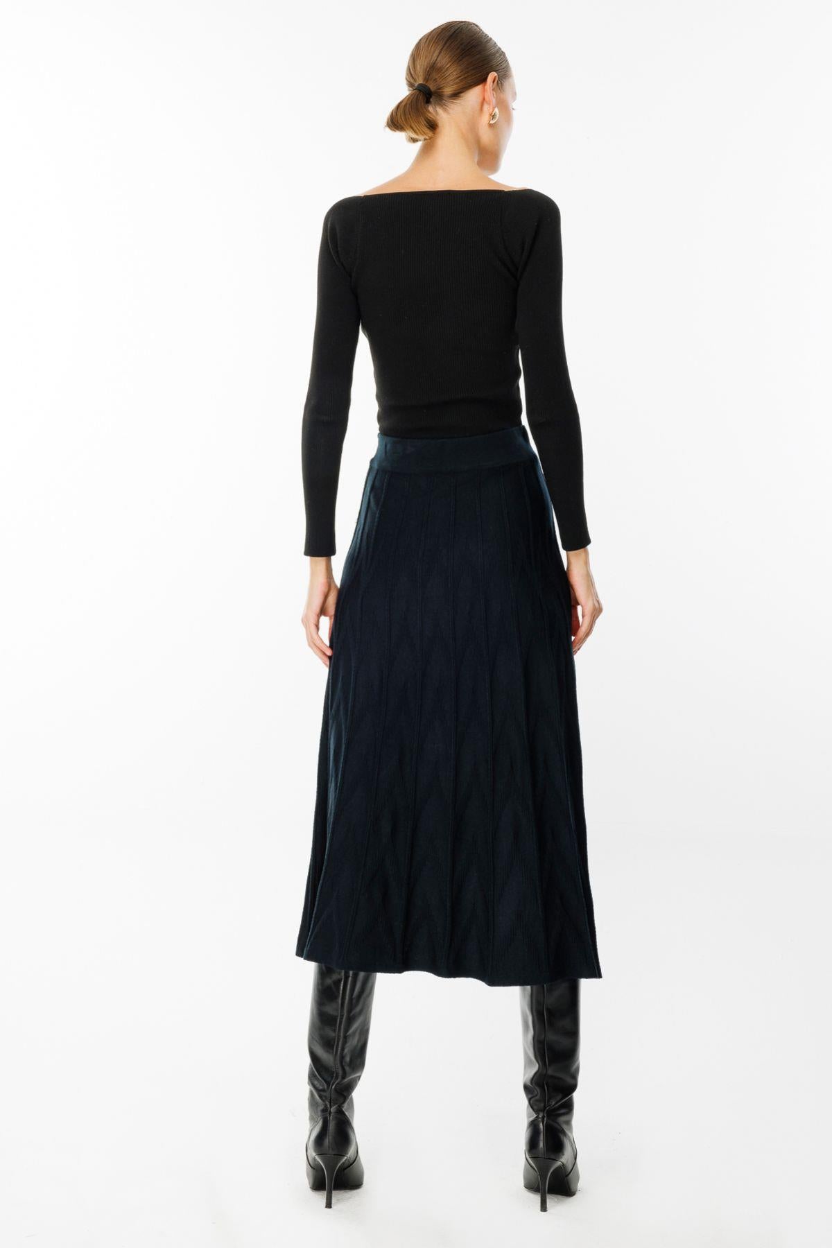 Midi Length Knitted Skirt