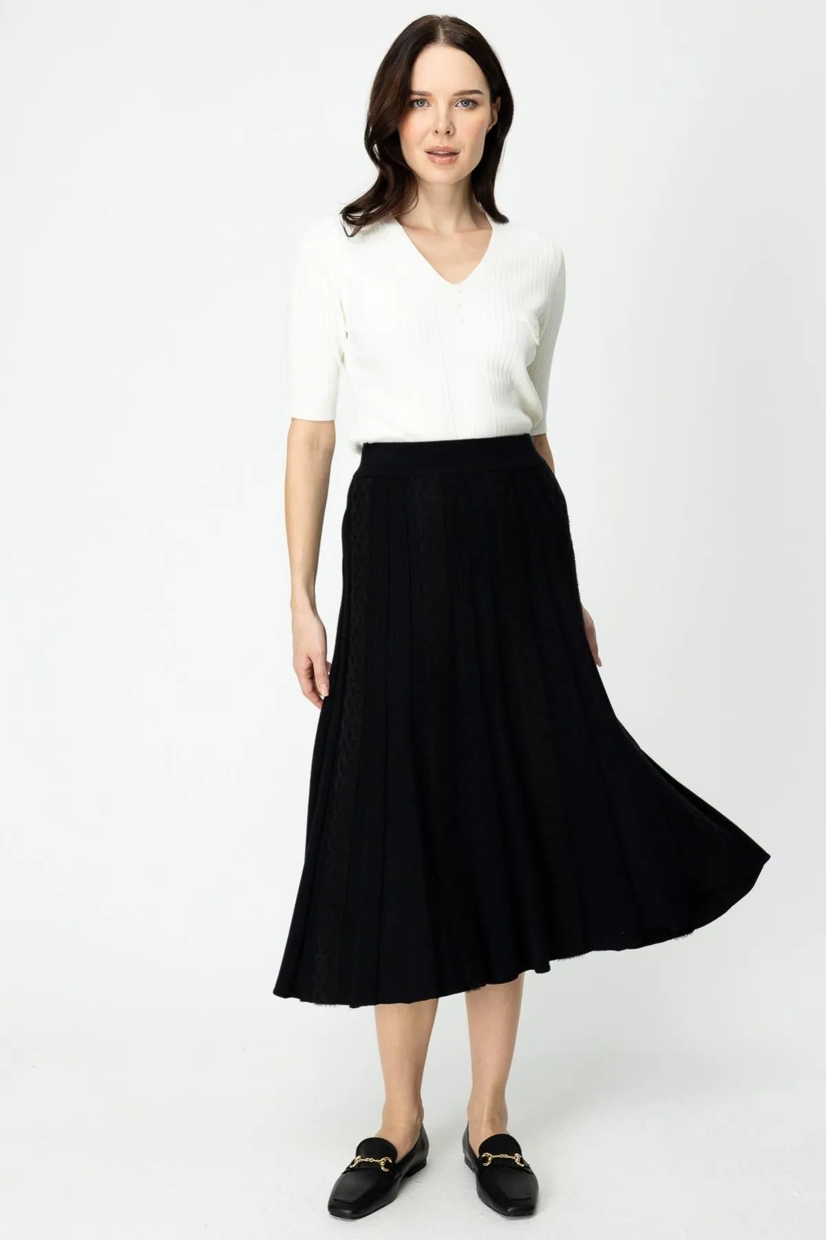 Pleated Midi Length Knit Skirt