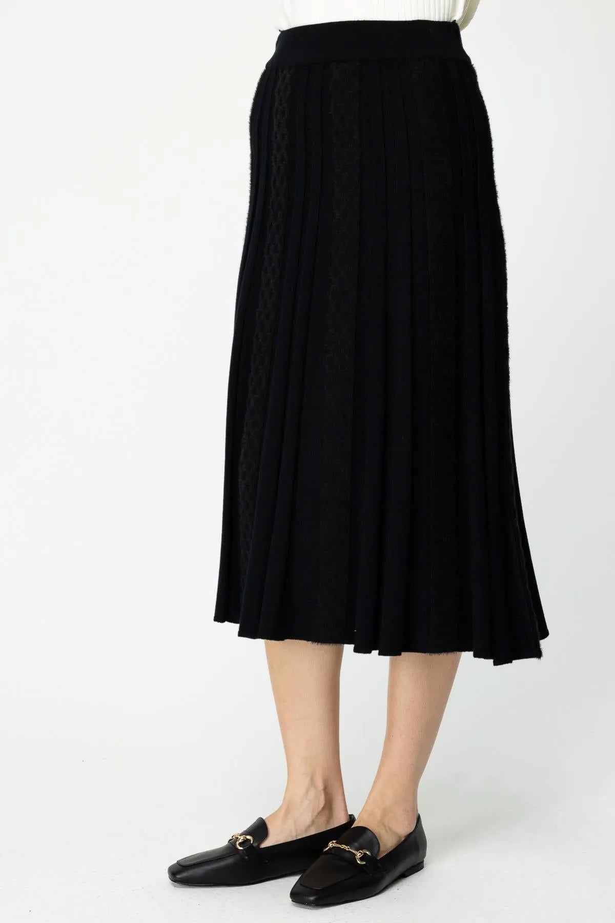 Pleated Midi Length Knit Skirt