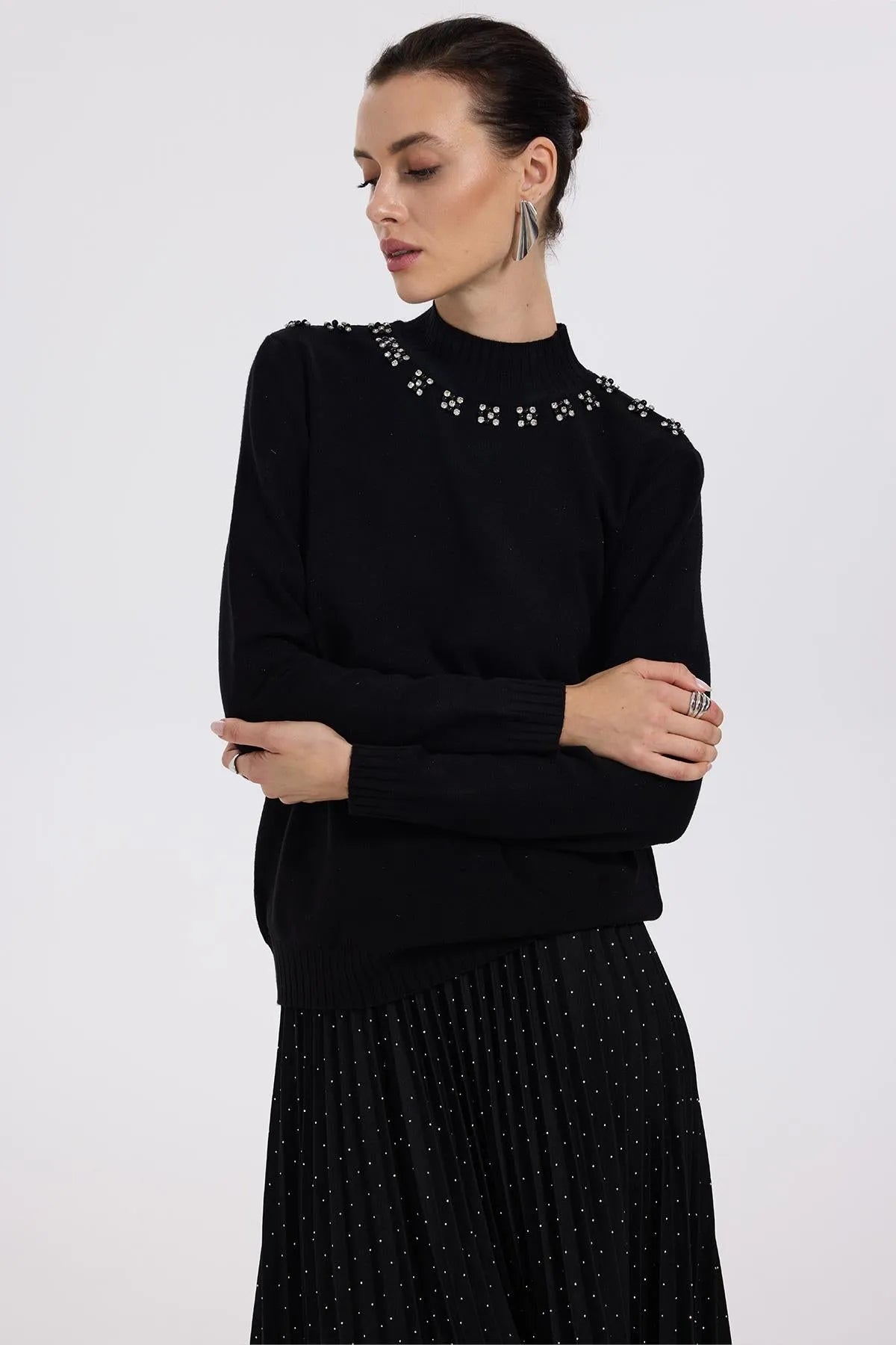 Flower Stone Collar Glittery Knitted Sweater