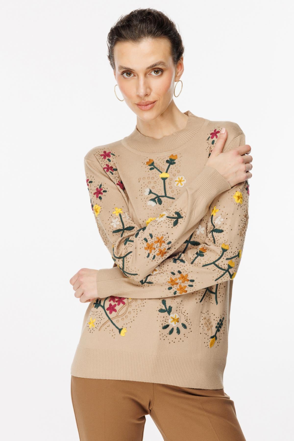 Stand Collar Embroidered Knitwear Sweater