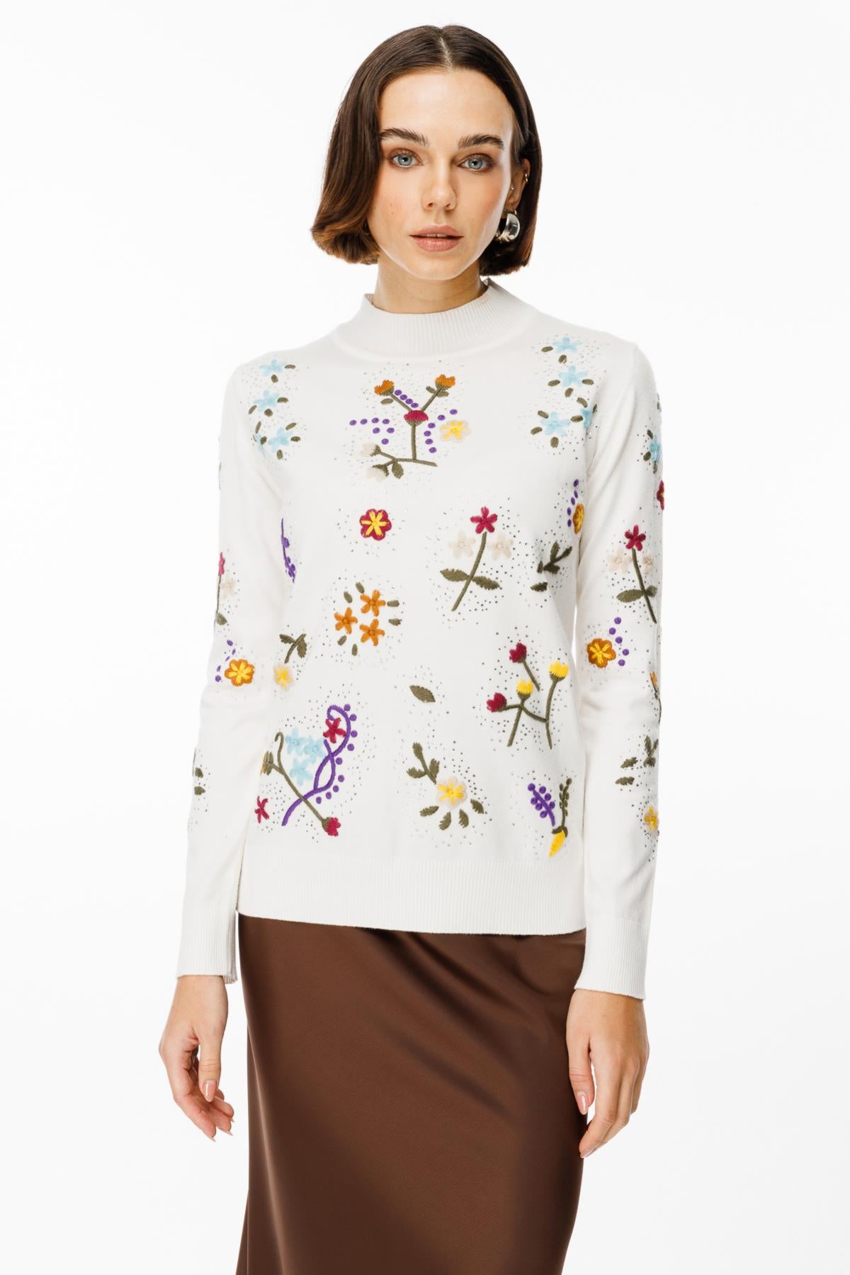 Stand Collar Embroidered Knitwear Sweater