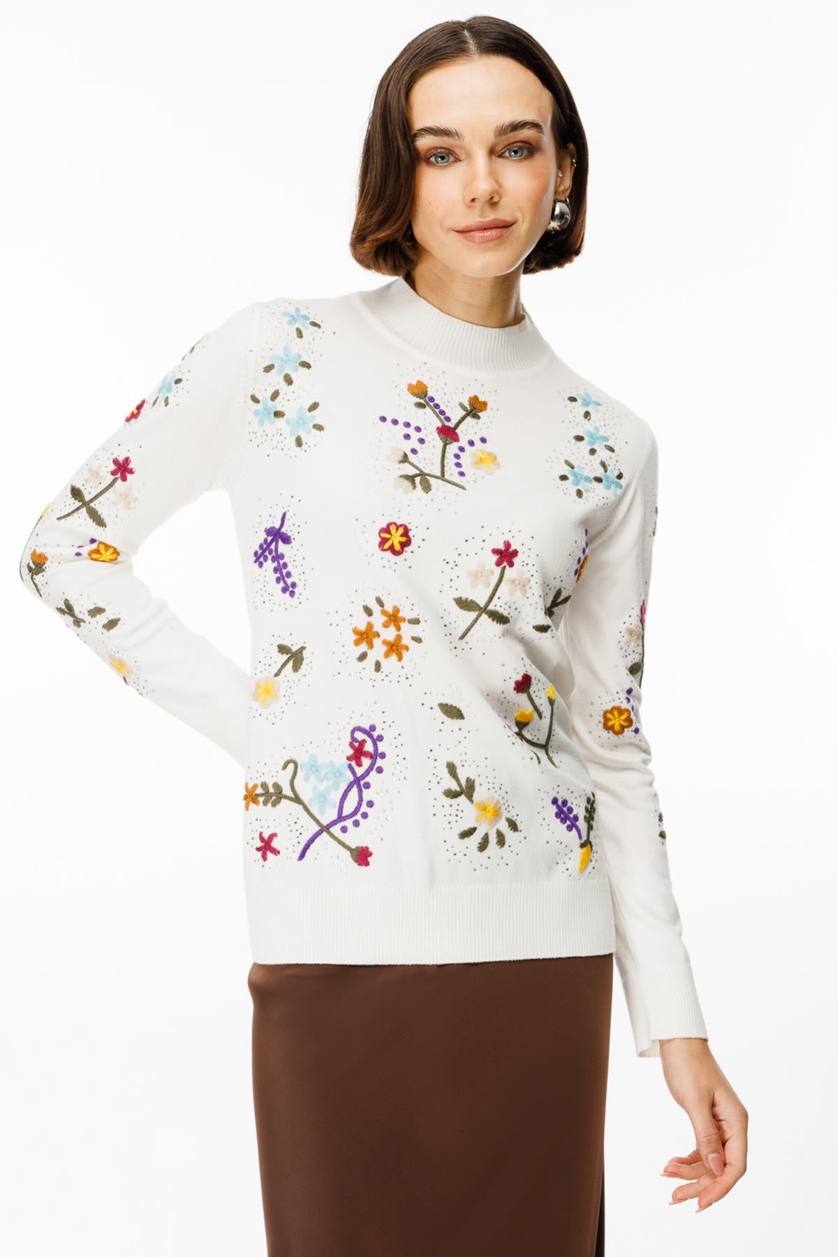 Stand Collar Embroidered Knitwear Sweater