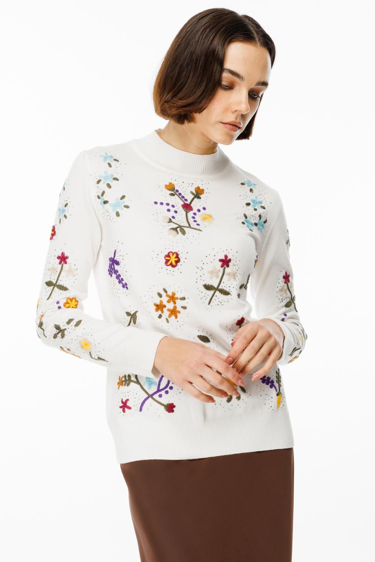 Stand Collar Embroidered Knitwear Sweater