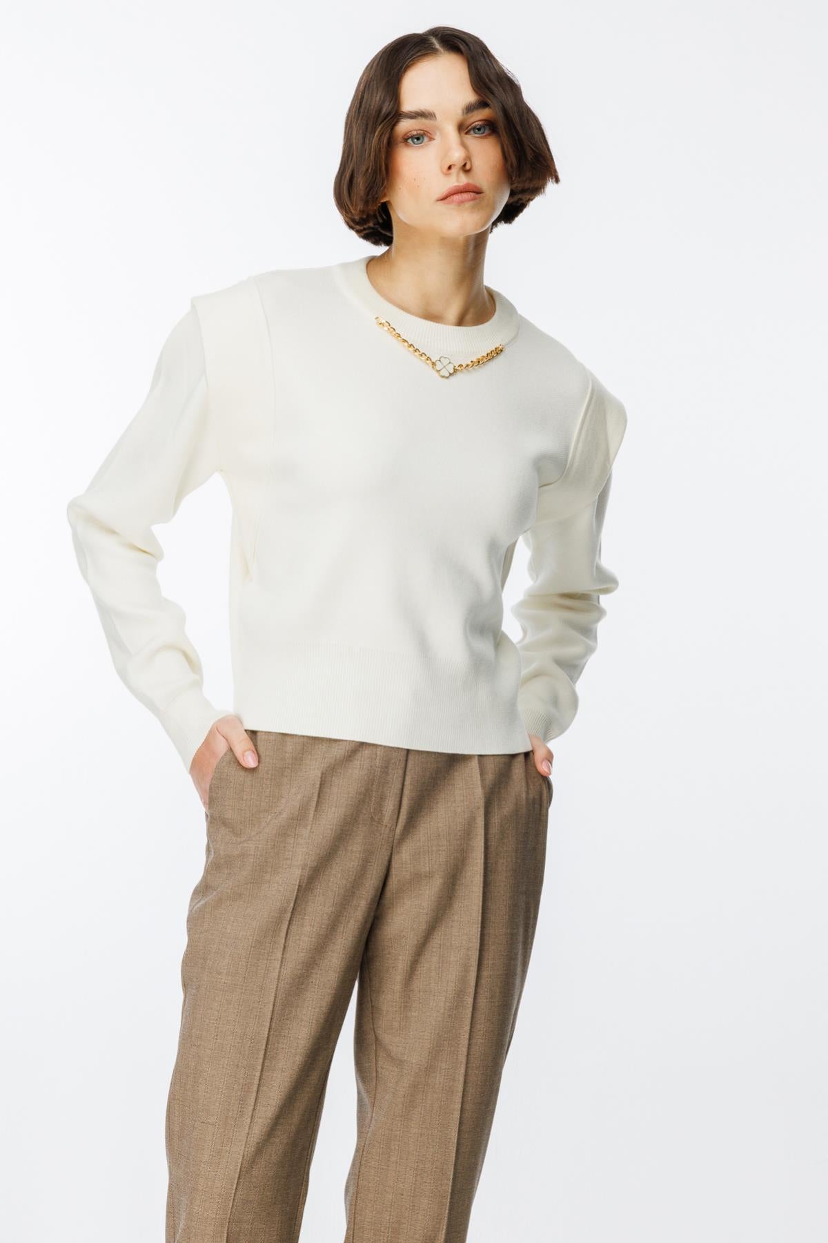 Short Sweater with Front Accessory