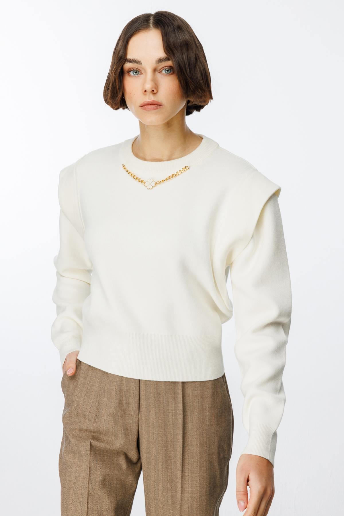 Short Sweater with Front Accessory